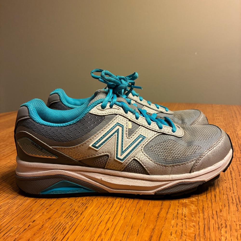 New Balance 1540v3 Silver Blue Running Shoes Women's Size 7 W1540GP3‎ Rollbar